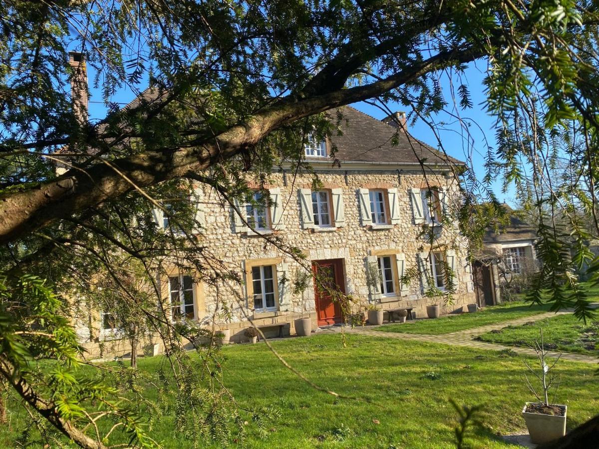 Une Vie En Rose Pressagny-lʼOrgeuilleux Bagian luar foto