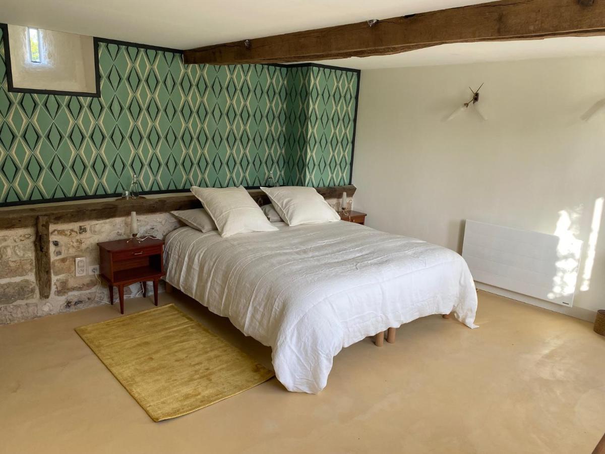 Une Vie En Rose Pressagny-lʼOrgeuilleux Bagian luar foto
